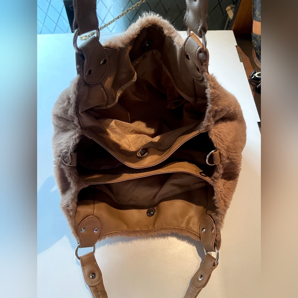 Authentic imported closhhi fur puffy bag rare one - Picture 11 of 11